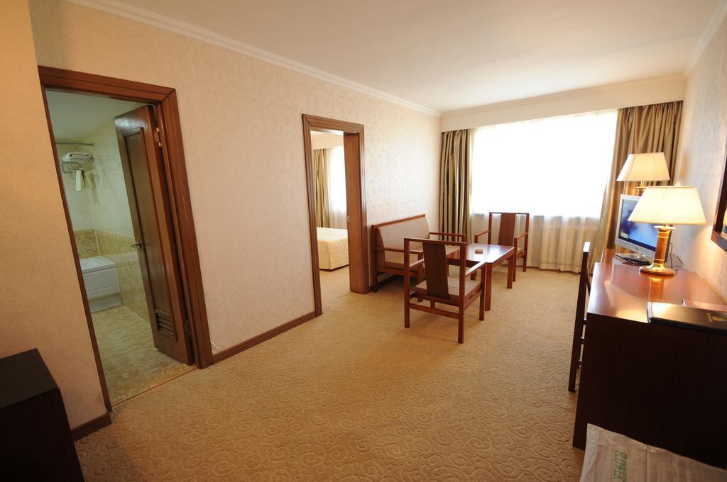 Flower Hotel Ulaanbaatar Room photo